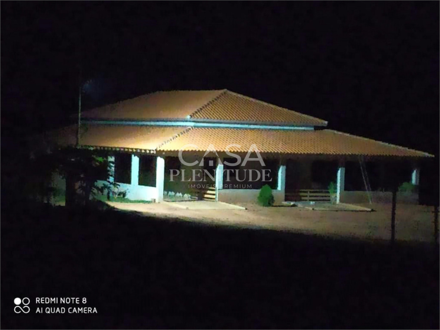 Chácara à venda com 3 quartos, sendo 1 suíte,  em Área Rural de Emilianópolis, Emilianópolis, SP