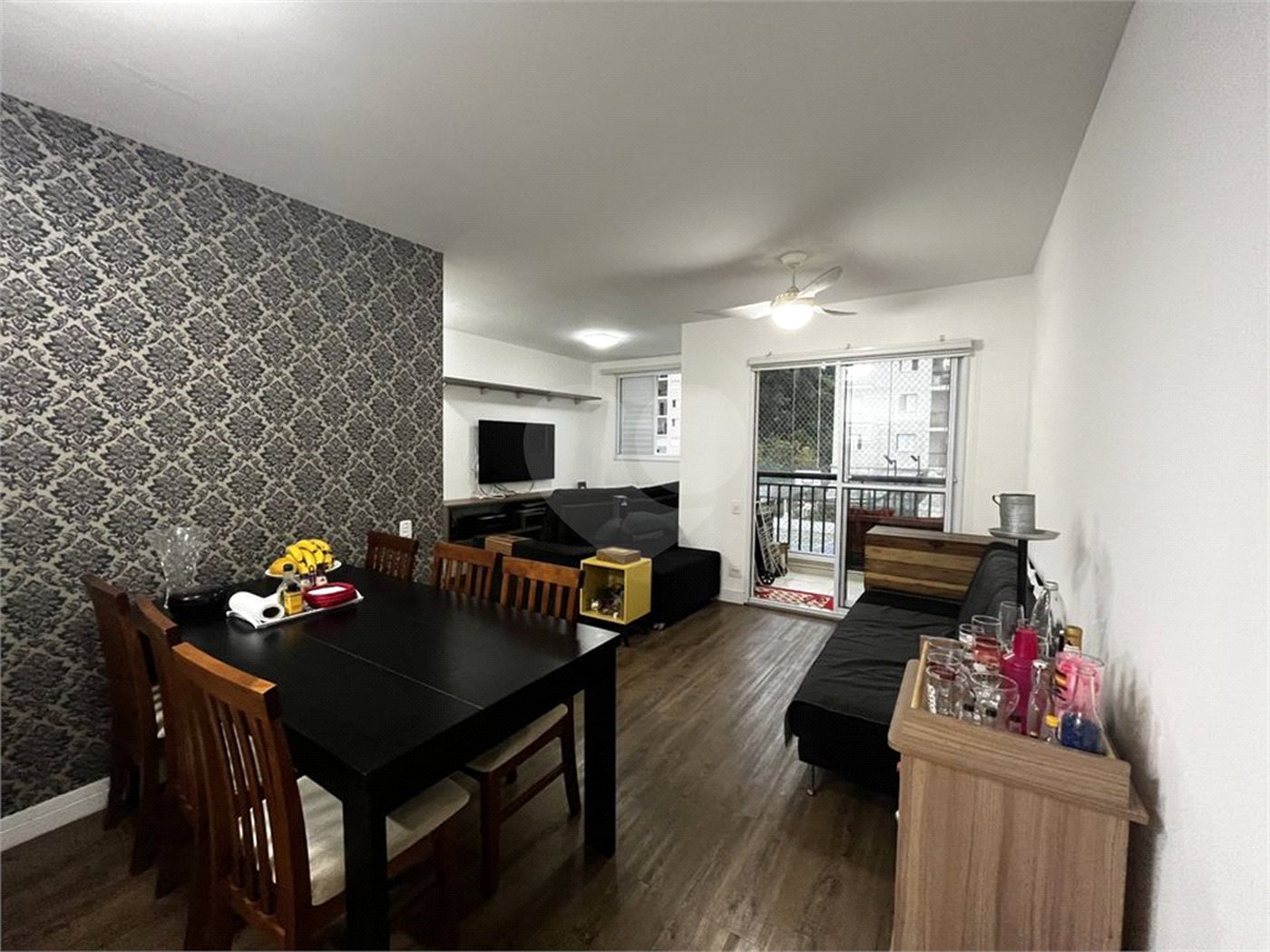 Apartamento à venda com 2 quartos, sendo 1 suíte,  em Vila Praia, São Paulo, SP