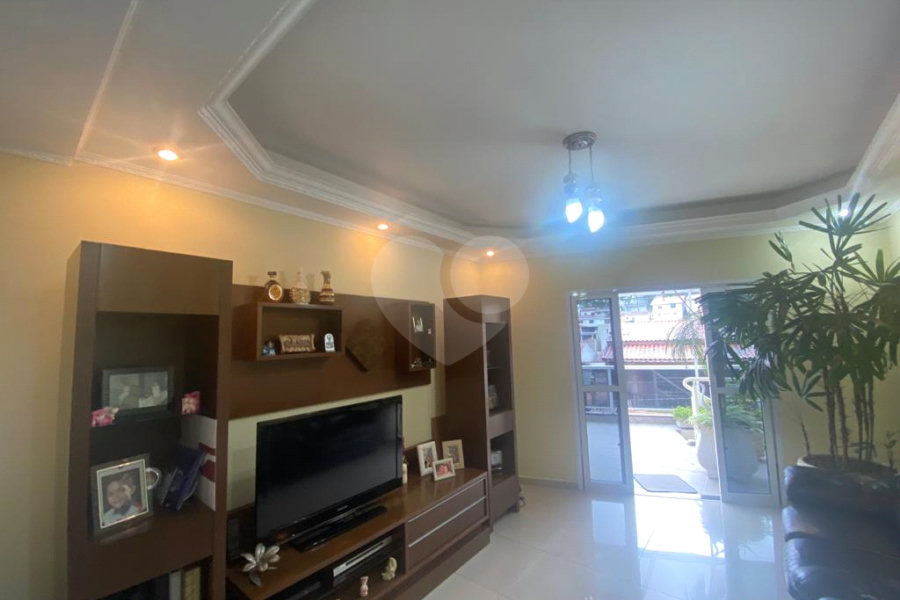 Sobrado à venda com 3 quartos, sendo 1 suíte, em Horto, São Paulo, SP