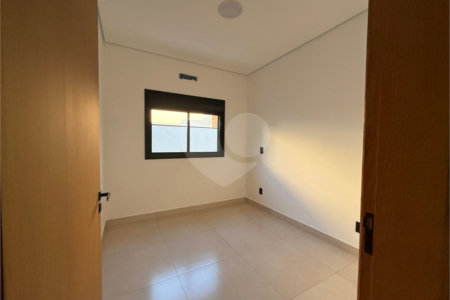 Casa à venda com 2 quartos, sendo 1 suíte, no condomínio Reserva Ipanema, Sorocaba - SP