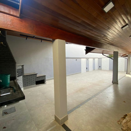 Casa à venda com 3 quartos, sendo 1 suíte, no condomínio Jardim Flamboyant, Hortolândia - SP
