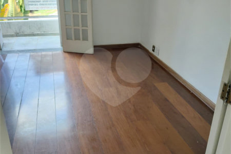 Casa à venda com 4 suítes no condomínio Estância Marambaia, Vinhedo - SP