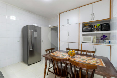 Sobrado à venda com 3 quartos em Vila Gomes Cardim, São Paulo, SP