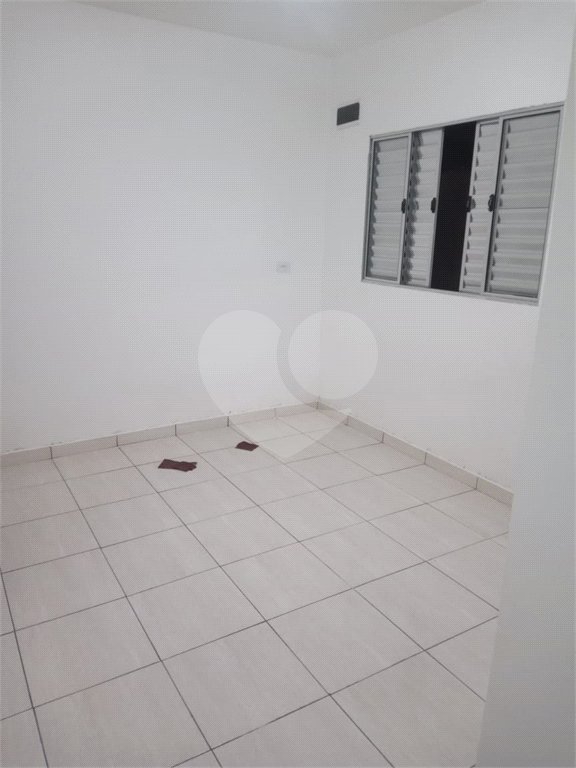 Casa à venda com 2 quartos, sendo 1 suíte,  em Vila Eugênia, Mogi das Cruzes, SP