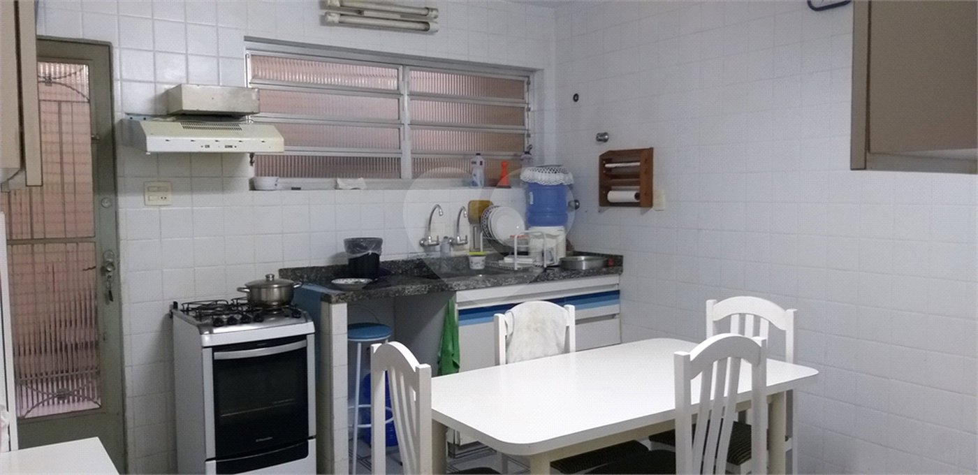 Sobrado à venda com 3 quartos em Vila Irmãos Arnoni, São Paulo, SP