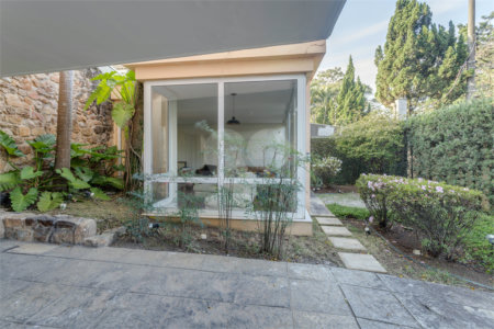 Casa à venda com 4 quartos, sendo 2 suítes, em Chácara Monte Alegre, São Paulo, SP