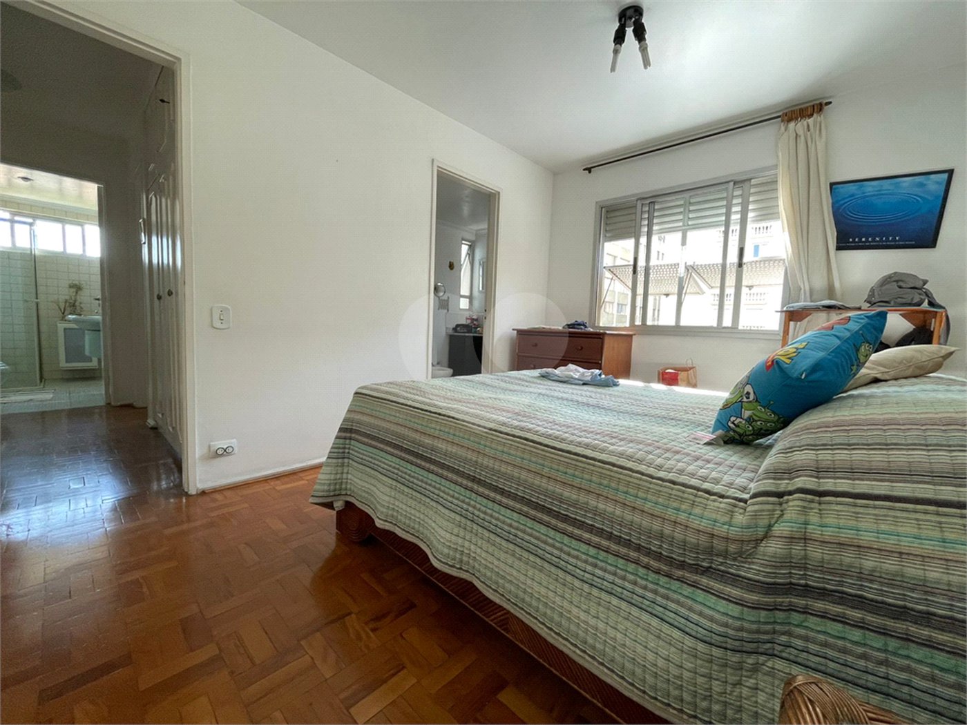 Apartamento à venda com 3 quartos, sendo 1 suíte,  em Vila Mariana, São Paulo, SP