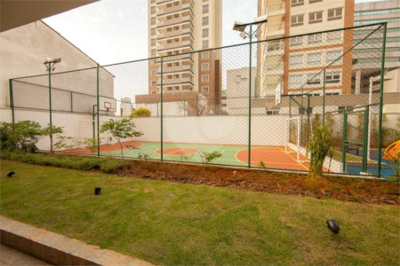 Apartamento à venda com 3 quartos, sendo 1 suíte,  em Vila Olímpia, São Paulo, SP