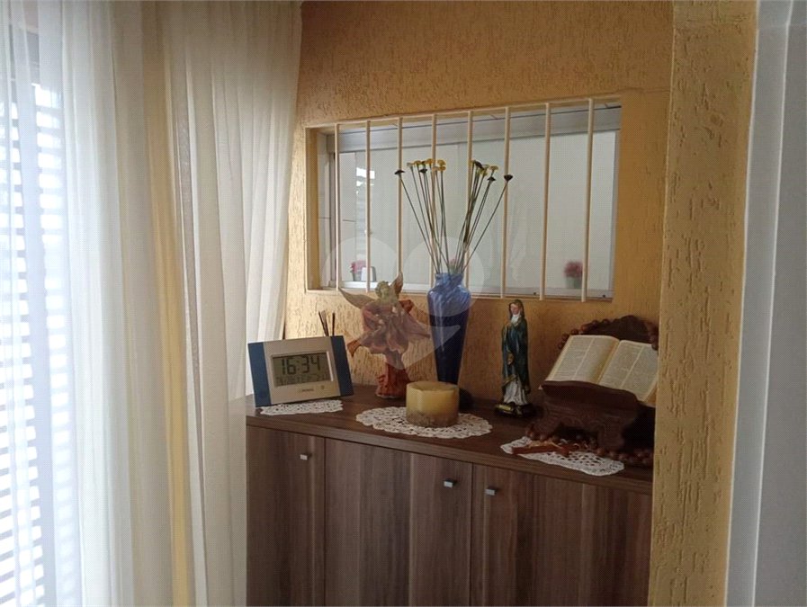 Casa à venda com 3 quartos, sendo 2 suítes, em Vila Flávio, Mogi das Cruzes, SP