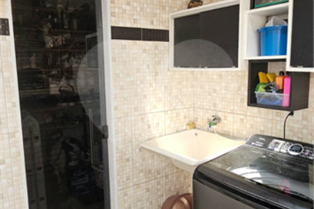 Casa à venda com 3 quartos, sendo 1 suíte,  no condomínio Comdomínio Real Park Tietê, Mogi das Cruzes - SP