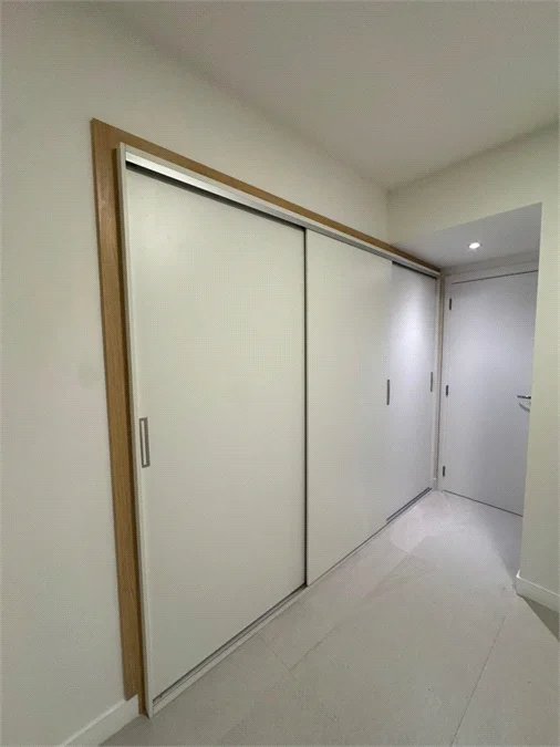 Apartamento para alugar com 3 quartos, sendo 2 suítes,  em Pinheiros, São Paulo, SP