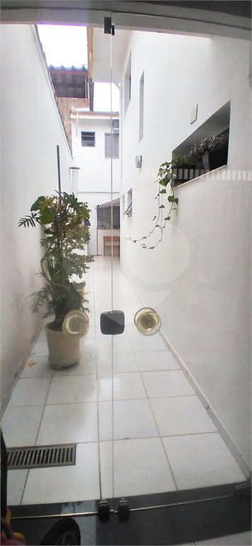 Casa à venda com 4 quartos, sendo 1 suíte, em Santana, São Paulo, SP