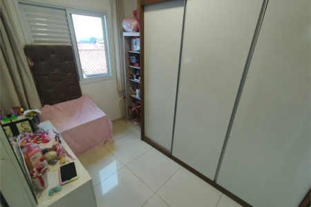 Casa à venda com 2 quartos, sendo 1 suíte,  no condomínio Residencial Viva Vida, Cotia - SP