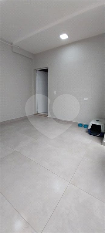 Sobrado à venda com 3 quartos, sendo 1 suíte,  em Jardim Regis, São Paulo, SP