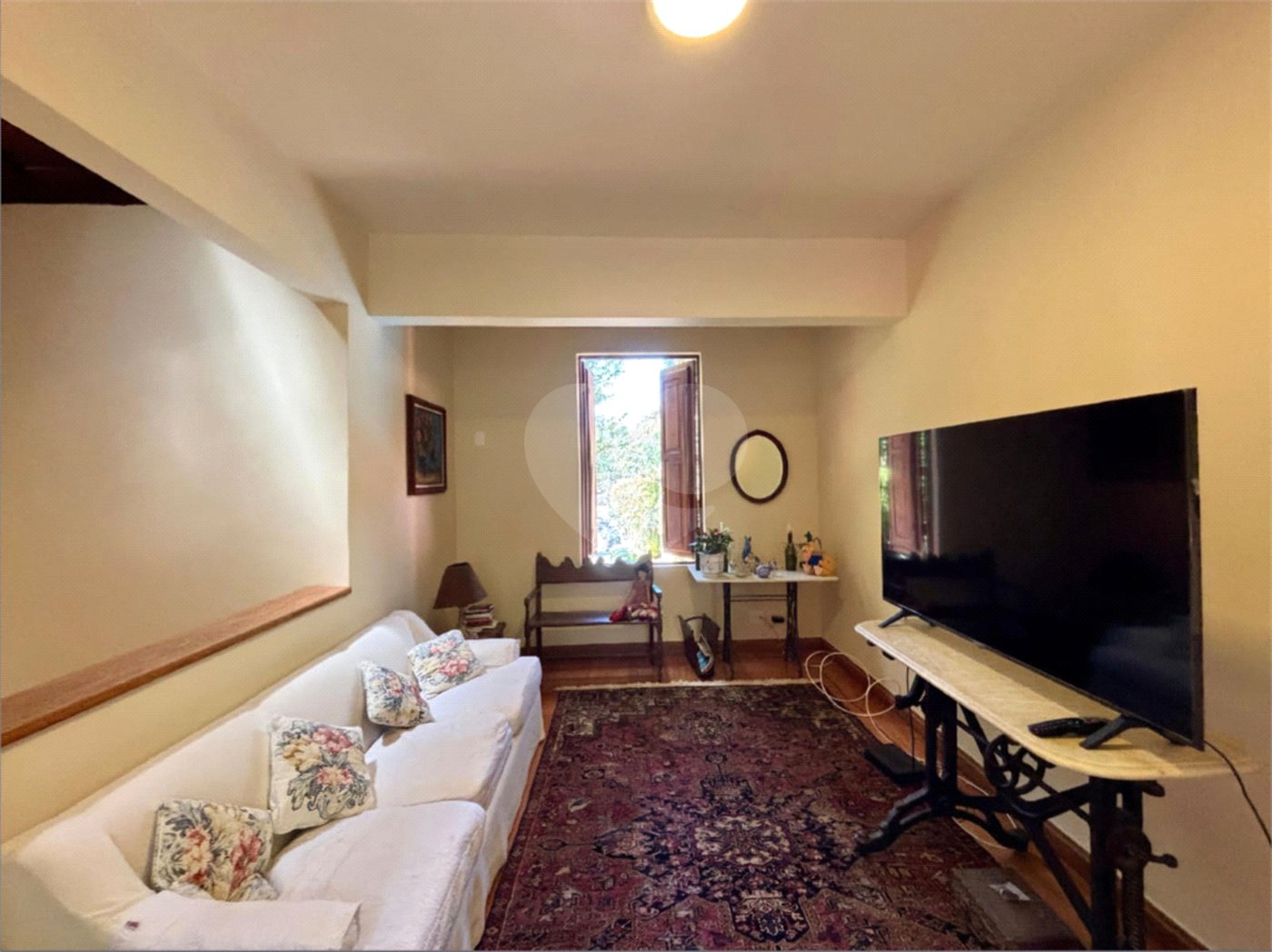 Casa à venda com 4 quartos, sendo 1 suíte, em Lagoa, Rio de Janeiro, RJ
