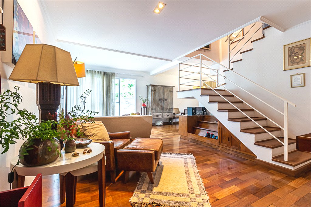 Casa à venda com 4 suítes no condomínio Giardino Di Ville, São Paulo - SP
