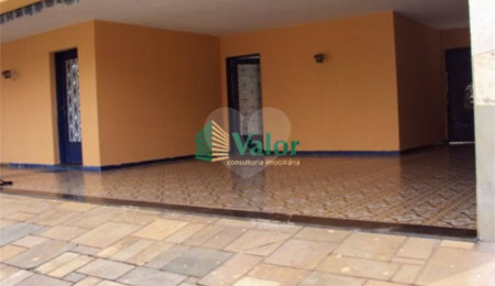 Casa à venda com 5 quartos, sendo 1 suíte,  em Vila Faria, São Carlos, SP