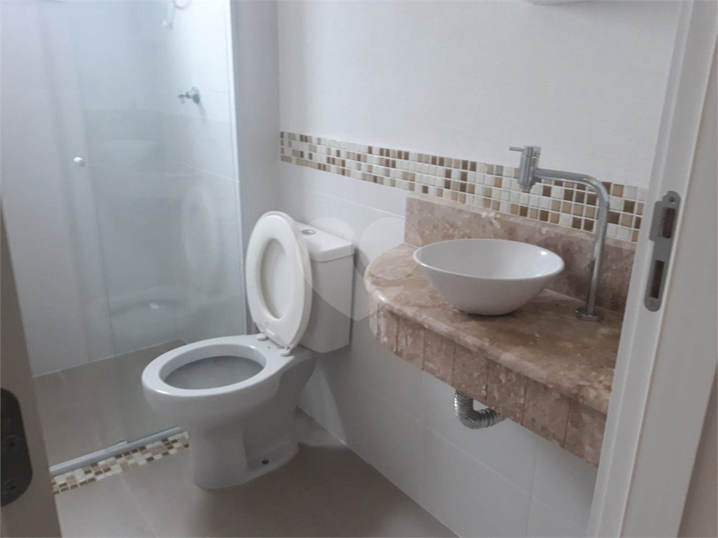 Apartamento à venda com 2 quartos, sendo 1 suíte,  em Jardim Brasil, São Roque, SP