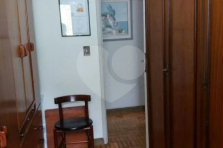 Casa à venda com 3 quartos no condomínio Travessa Quefren,21, São Paulo - SP