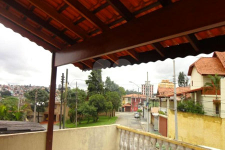 Casa à venda com 3 quartos, sendo 1 suíte, em Jardim Esmeralda, São Paulo, SP