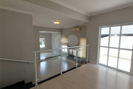 Casa para alugar com 3 quartos, sendo 1 suíte, no condomínio Recanto dos Paturis, Vinhedo - SP