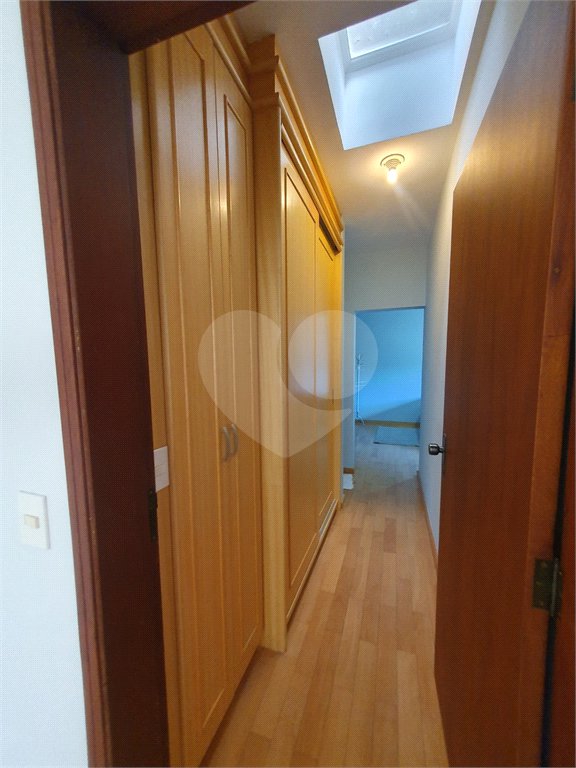 Casa à venda com 5 suítes no condomínio Vila Hípica I, Vinhedo - SP