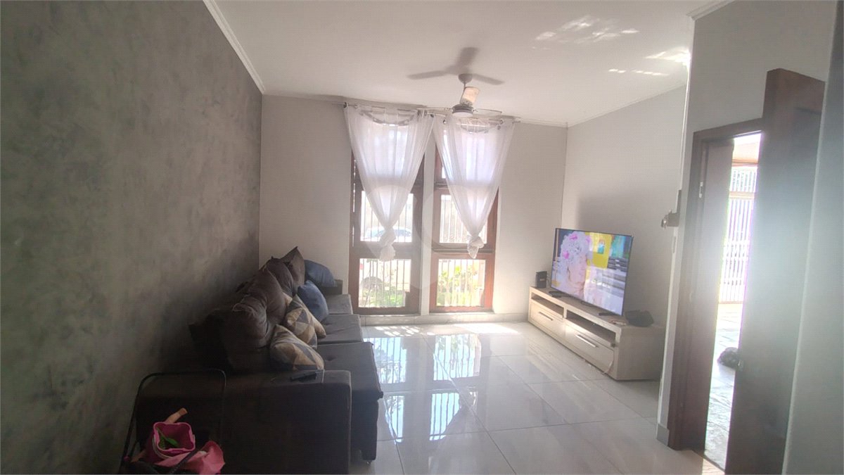 Casa à venda com 3 quartos, sendo 1 suíte, em Independência, Ribeirão Preto, SP