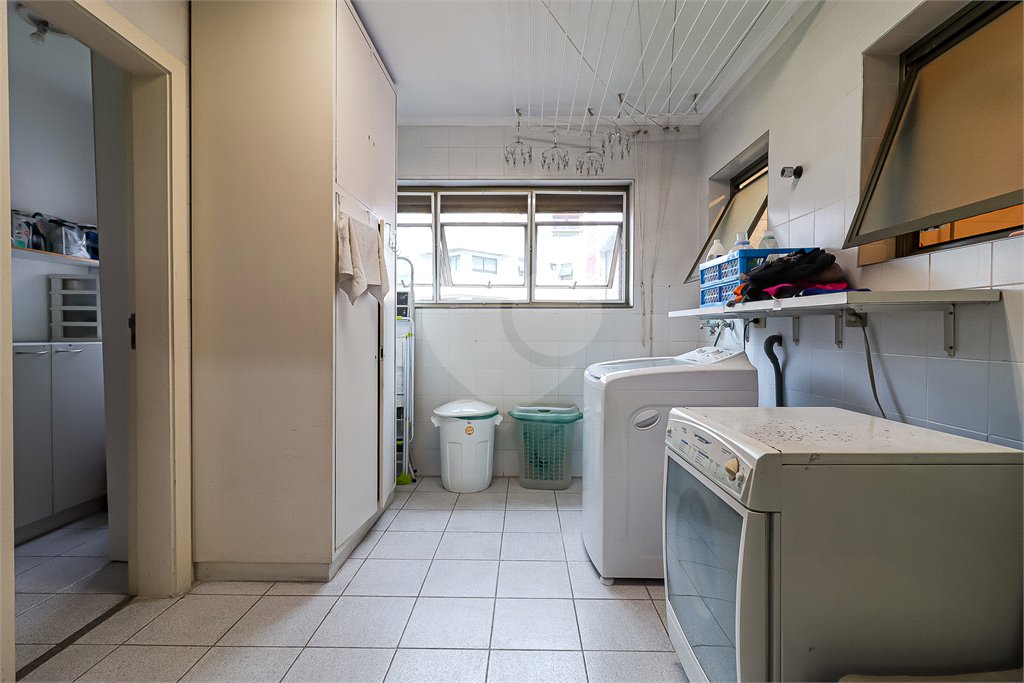 Apartamento à venda com 4 quartos, sendo 2 suítes, em Vila Morumbi, São Paulo, SP
