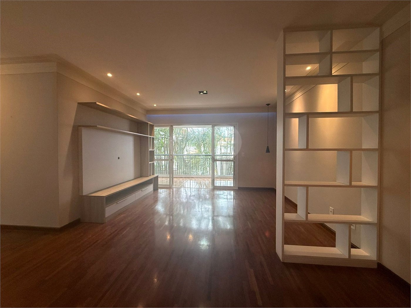 Apartamento à venda com 3 quartos, sendo 2 suítes, em Vila Irmãos Arnoni, São Paulo, SP