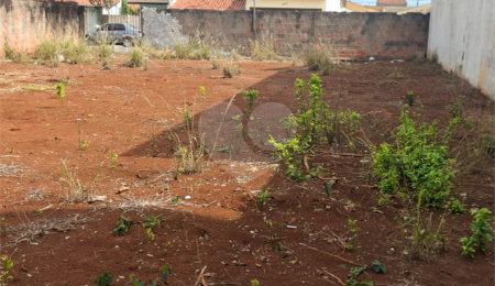 Terreno à venda em Vila Carolina, Itapetininga, SP