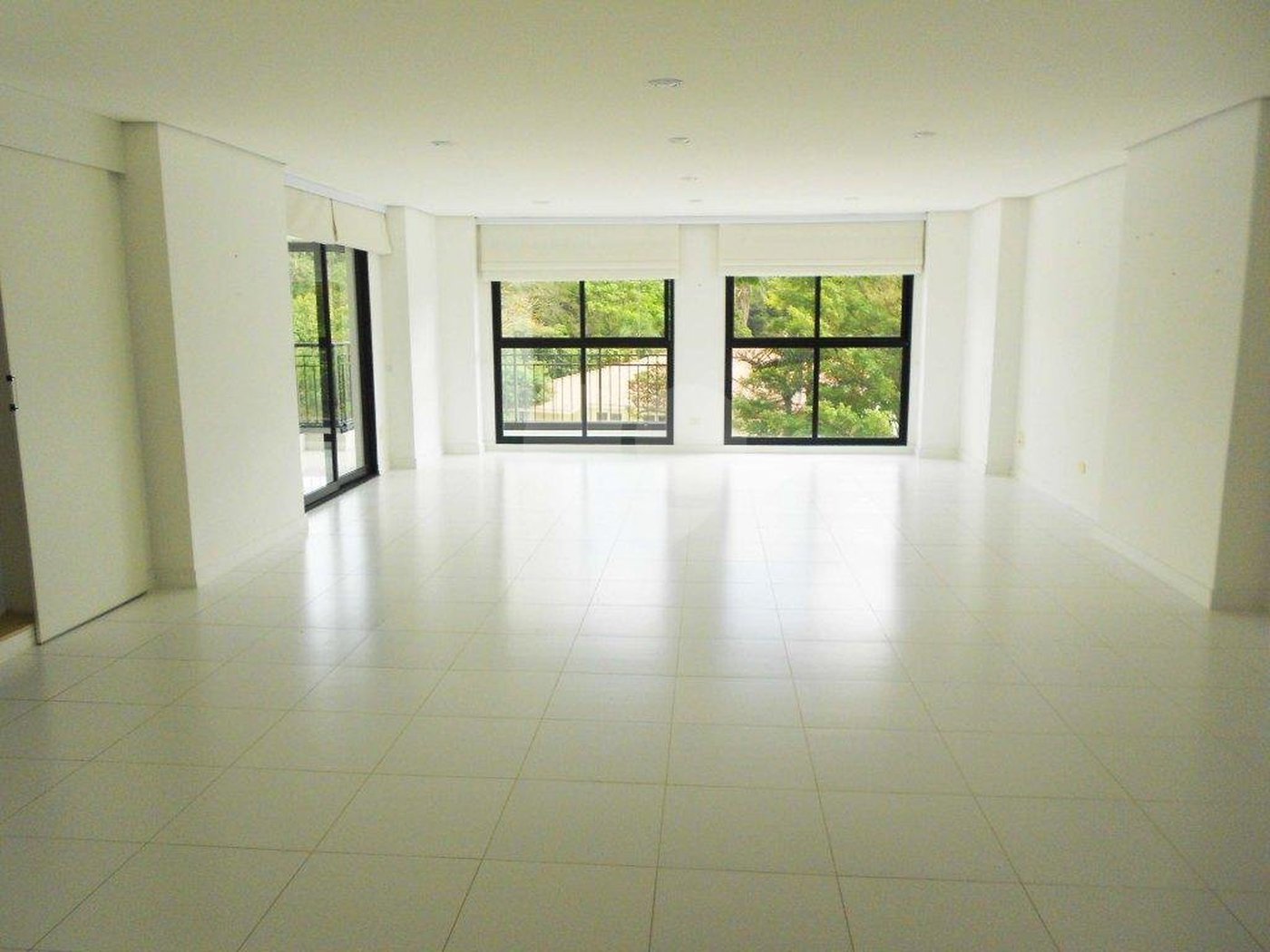 Apartamento para alugar com 4 suítes em Jardim Marajoara, São Paulo, SP