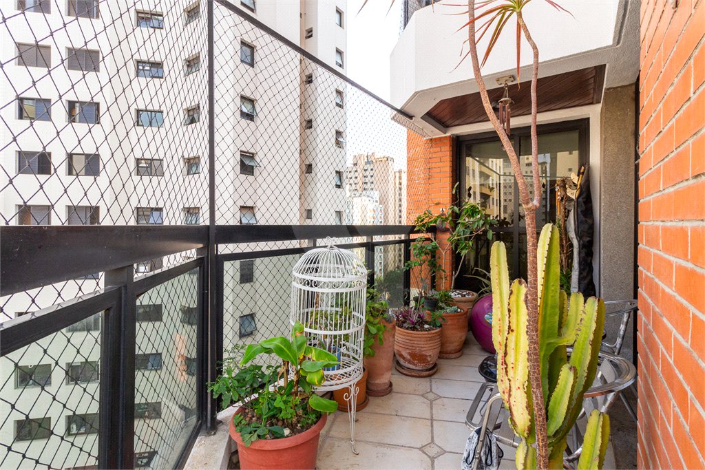 Apartamento à venda com 4 quartos, sendo 2 suítes, em Perdizes, São Paulo, SP
