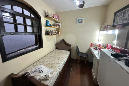 Sobrado à venda com 3 quartos, sendo 1 suíte,  em Jardim Prudência, São Paulo, SP