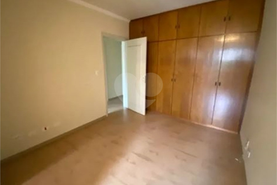 Sobrado à venda ou para alugar com 5 quartos, sendo 3 suítes, em Santana, São Paulo, SP