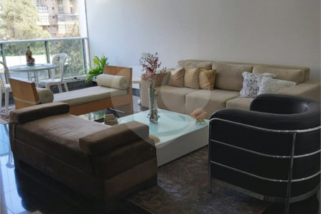 Apartamento à venda com 3 quartos, sendo 2 suítes, em Vila Andrade, São Paulo, SP