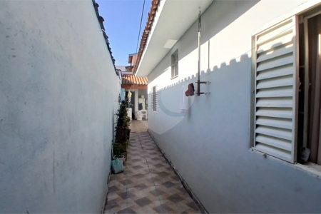 Casa à venda na região do Santa Felícia.