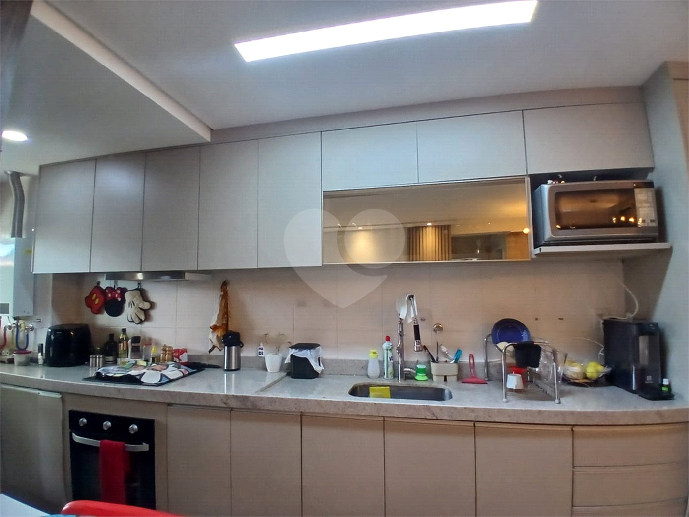 Apartamento à venda com 2 quartos, sendo 1 suíte,  em Bairro do Cambará, São Roque, SP