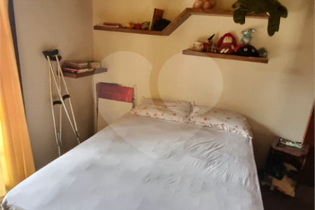Casa à venda com 4 quartos, sendo 2 suítes, no condomínio Aruã Eco Park, Mogi das Cruzes - SP