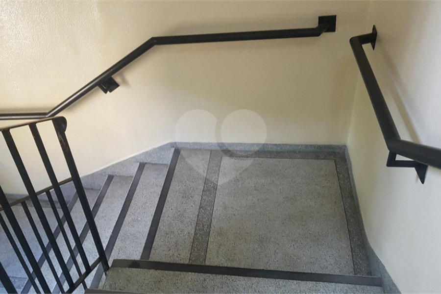 Apto 69 mt - 02 dormitorios - Sala - Cozinha 02 wcs -