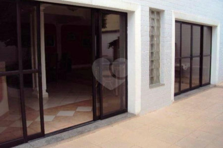 Sobrado à venda com 3 quartos, sendo 1 suíte,  em Vila Paulicéia, São Paulo, SP
