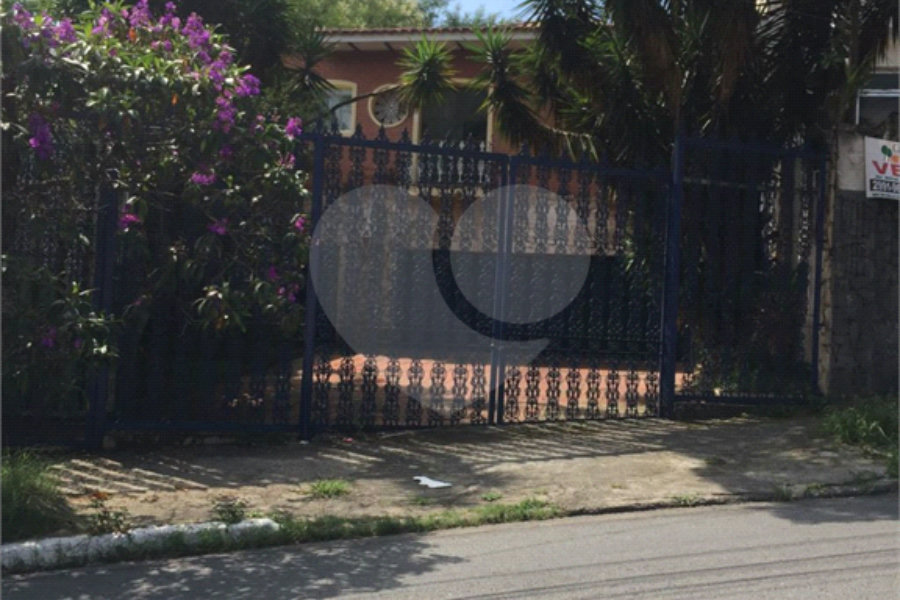 Casa à venda com 3 quartos, sendo 1 suíte,  em Tucuruvi, São Paulo, SP