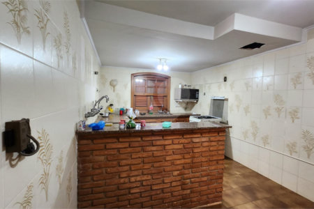Sobrado à venda ou para alugar com 5 quartos, sendo 1 suíte, em Vila Harmonia, Araraquara, SP