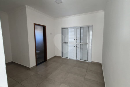 Casa à venda com 1 quarto, sendo 2 suítes, em Vila Nastri, Itapetininga, SP