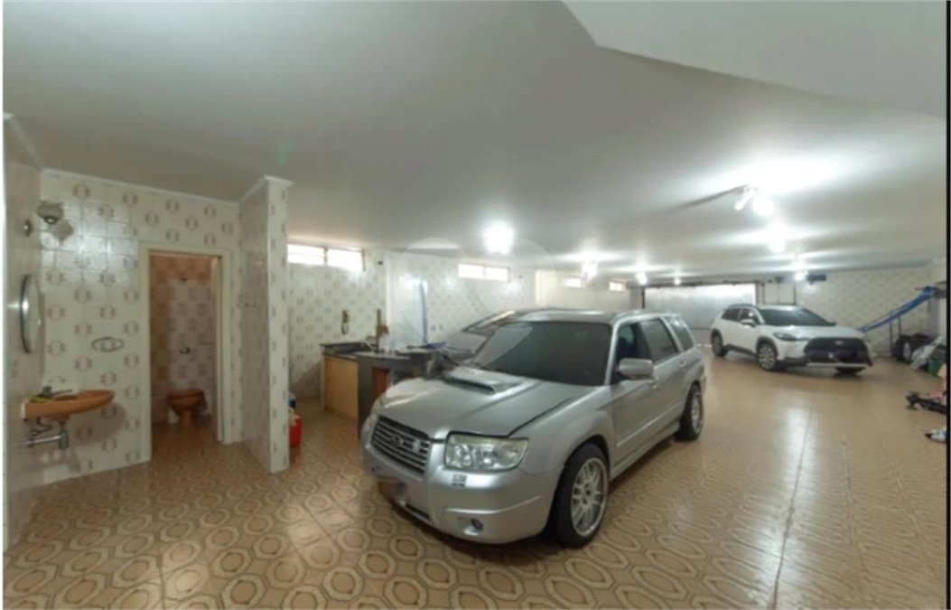 Casa à venda com 5 quartos, sendo 3 suítes, em Vila Santo Estéfano, São Paulo, SP