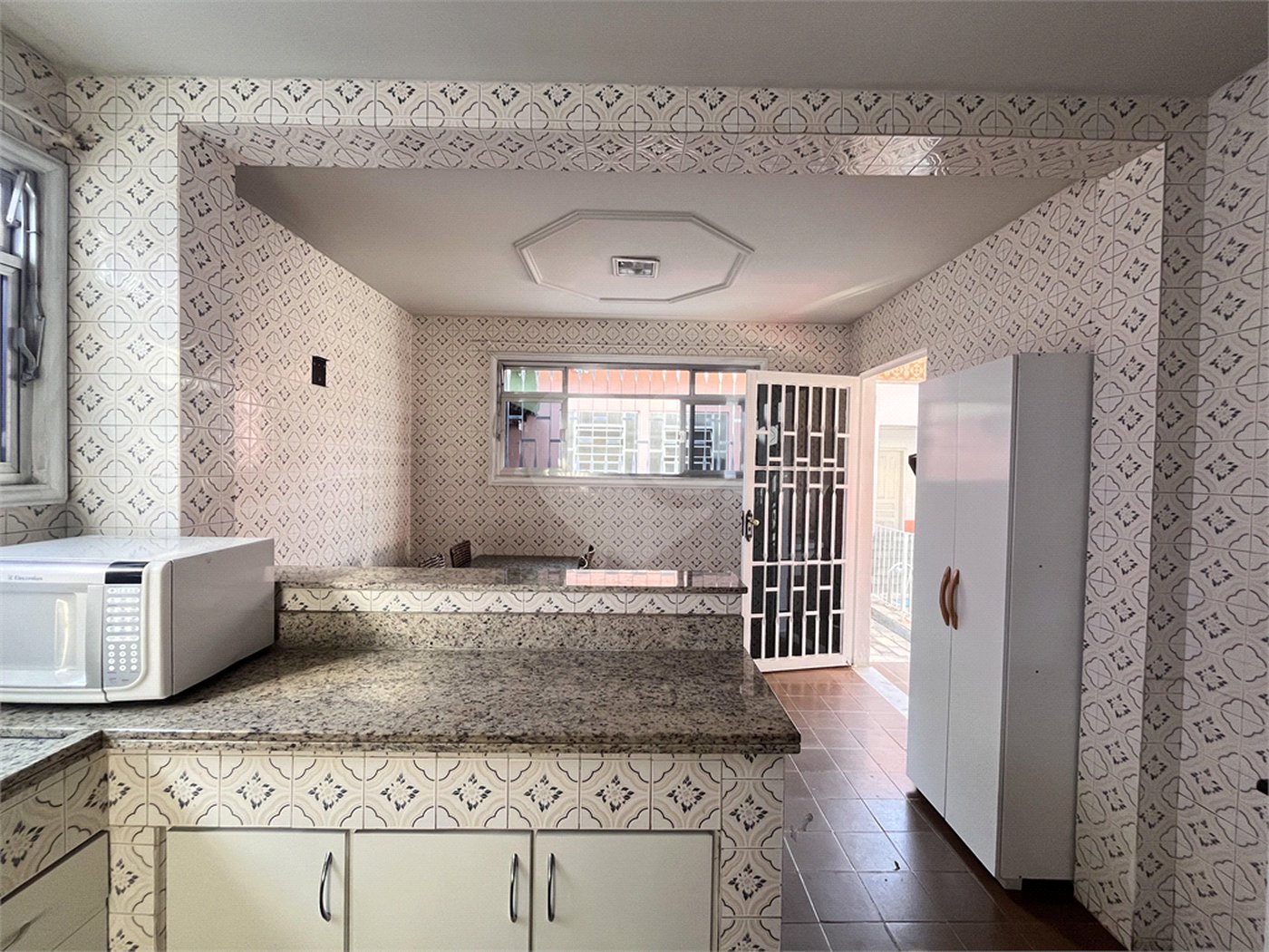 Casa à venda com 3 quartos, sendo 1 suíte,  em Campo Grande, Rio de Janeiro, RJ