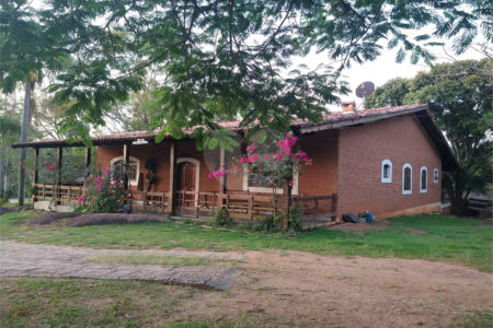 Sítio à venda com 4 quartos, sendo 2 suítes,  em Pimenta, Indaiatuba, SP