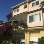 Casa à venda com 5 quartos, sendo 4 suítes, no condomínio Jardim Vitória Régia, São Paulo - SP
