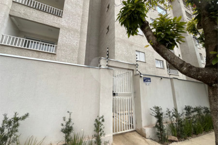 Apartamento com suíte na Vila Prado