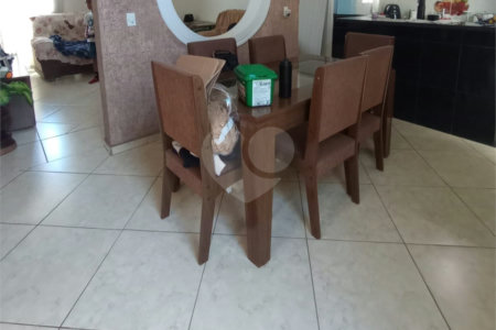 Casa à venda com 2 quartos, sendo 1 suíte, em Residencial Vasques Martins, Votorantim, SP