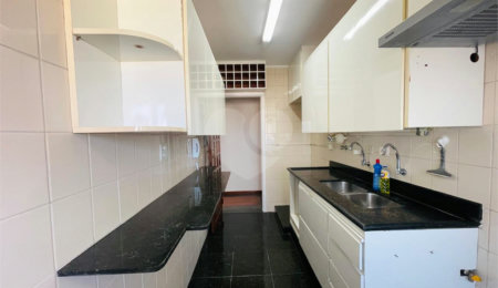 Apartamento à venda com 3 quartos, sendo 1 suíte,  em Alto da Boa Vista, São Paulo, SP